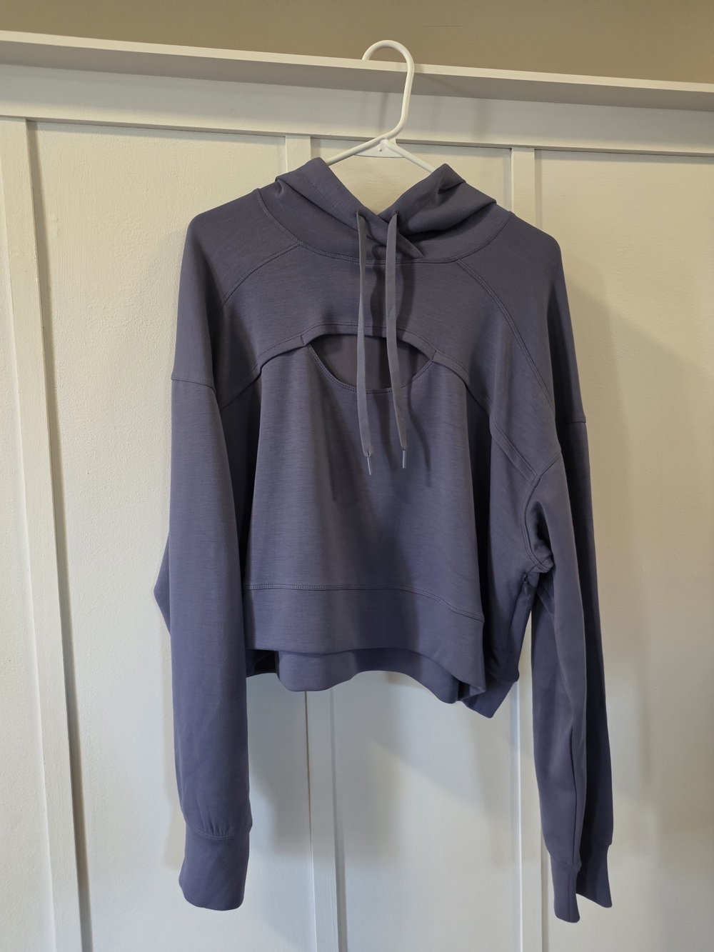 90 Degree By Reflex Cropped Cutout Hoodie in Slate Blue